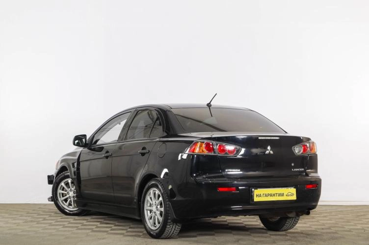 Mitsubishi Lancer 4 из 6