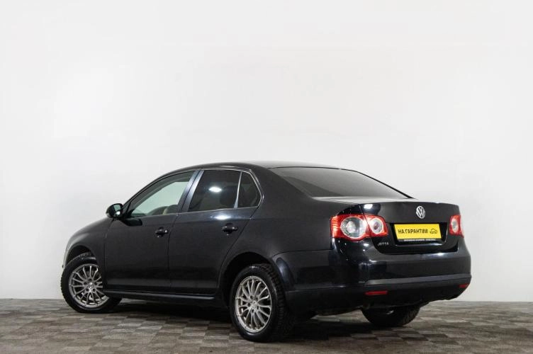Volkswagen Jetta 6 из 6