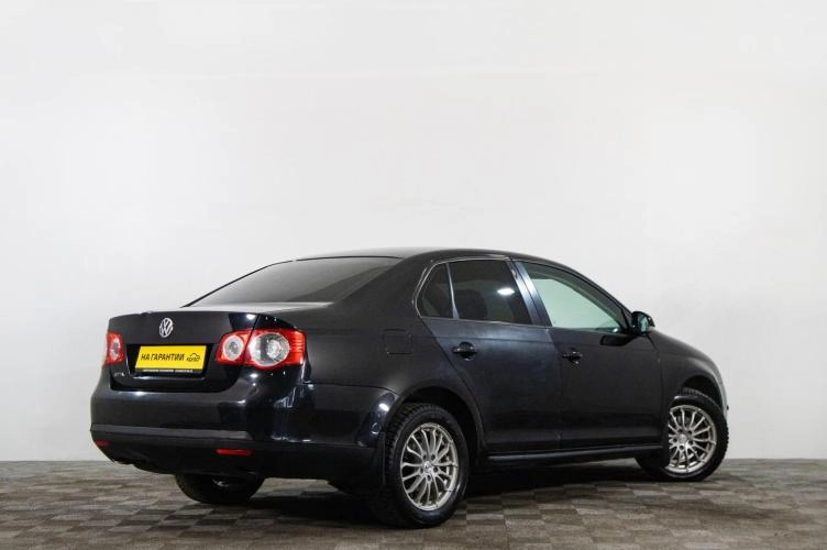 Volkswagen Jetta 4 из 6