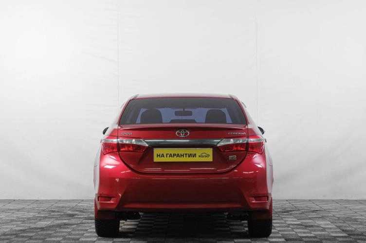 Toyota Corolla 5 из 6