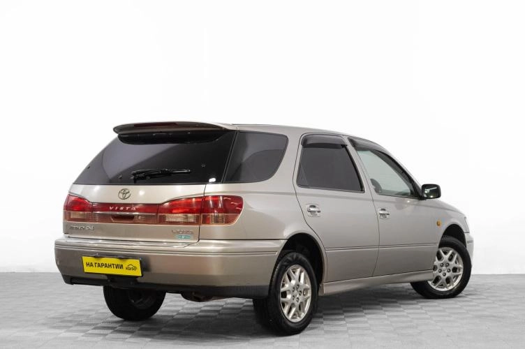 Toyota Vista Ardeo 4 из 6