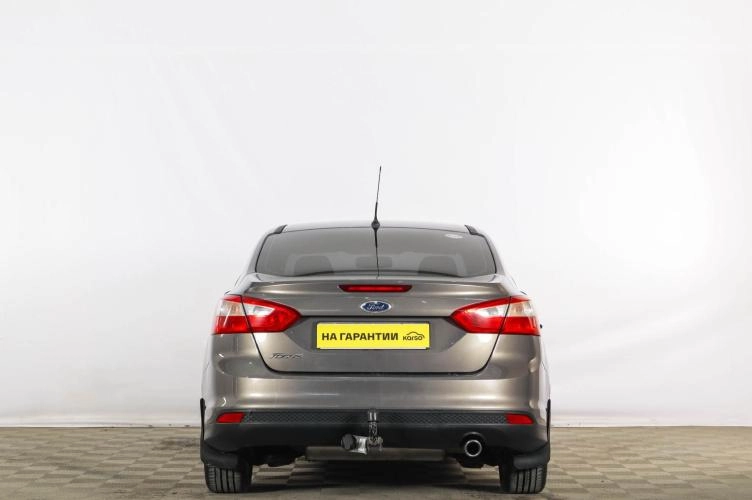 Ford Focus 5 из 6