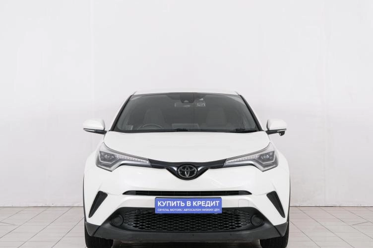 Toyota C-HR 2 из 6