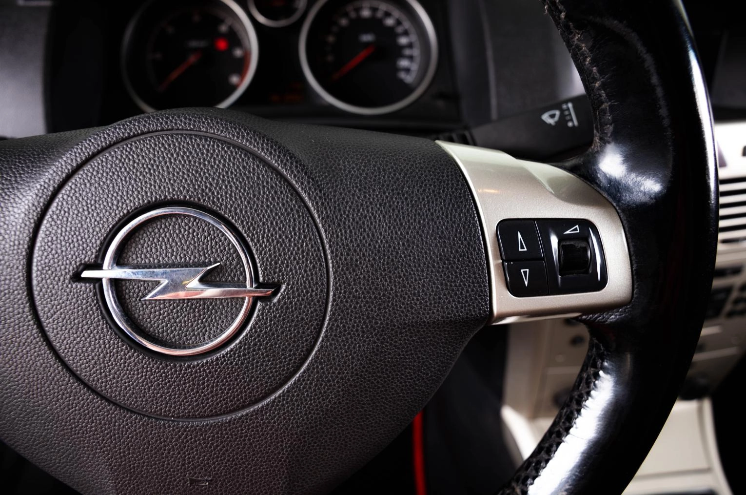 Opel Astra 17 из 22