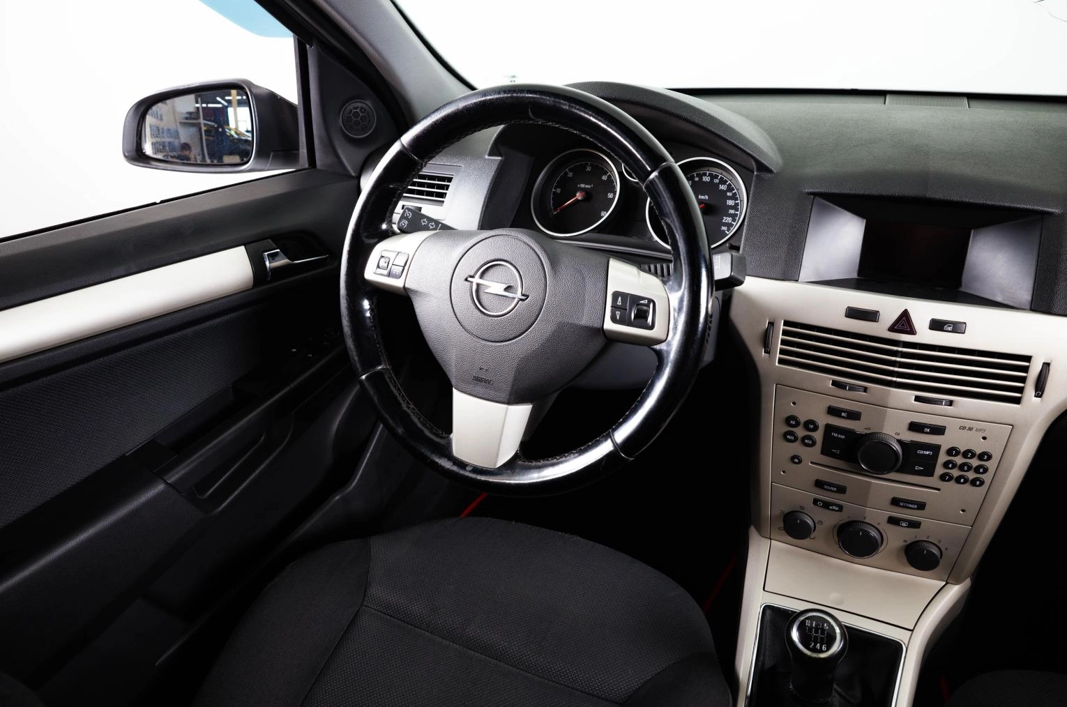 Opel Astra 12 из 22