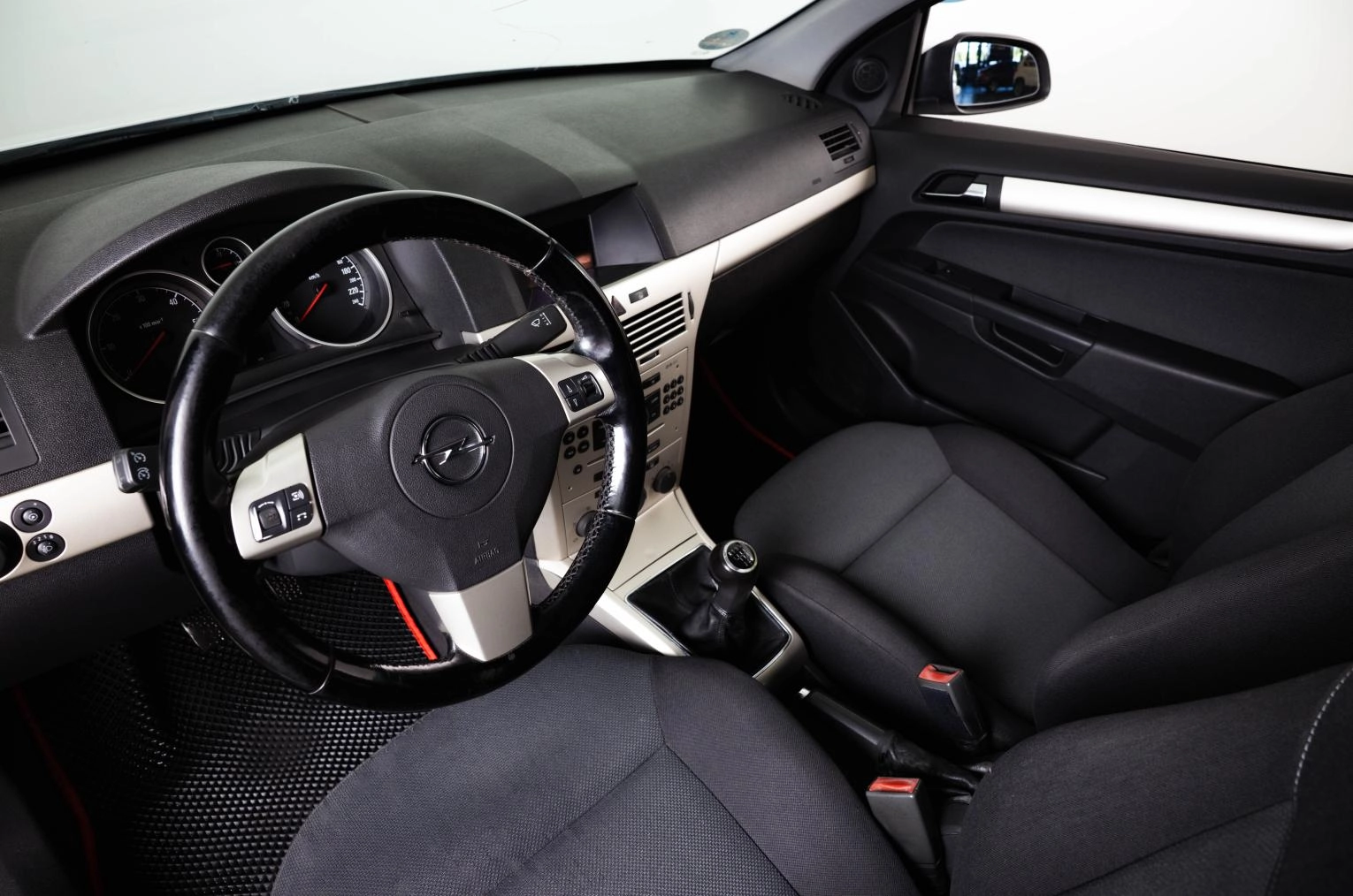 Opel Astra 8 из 22