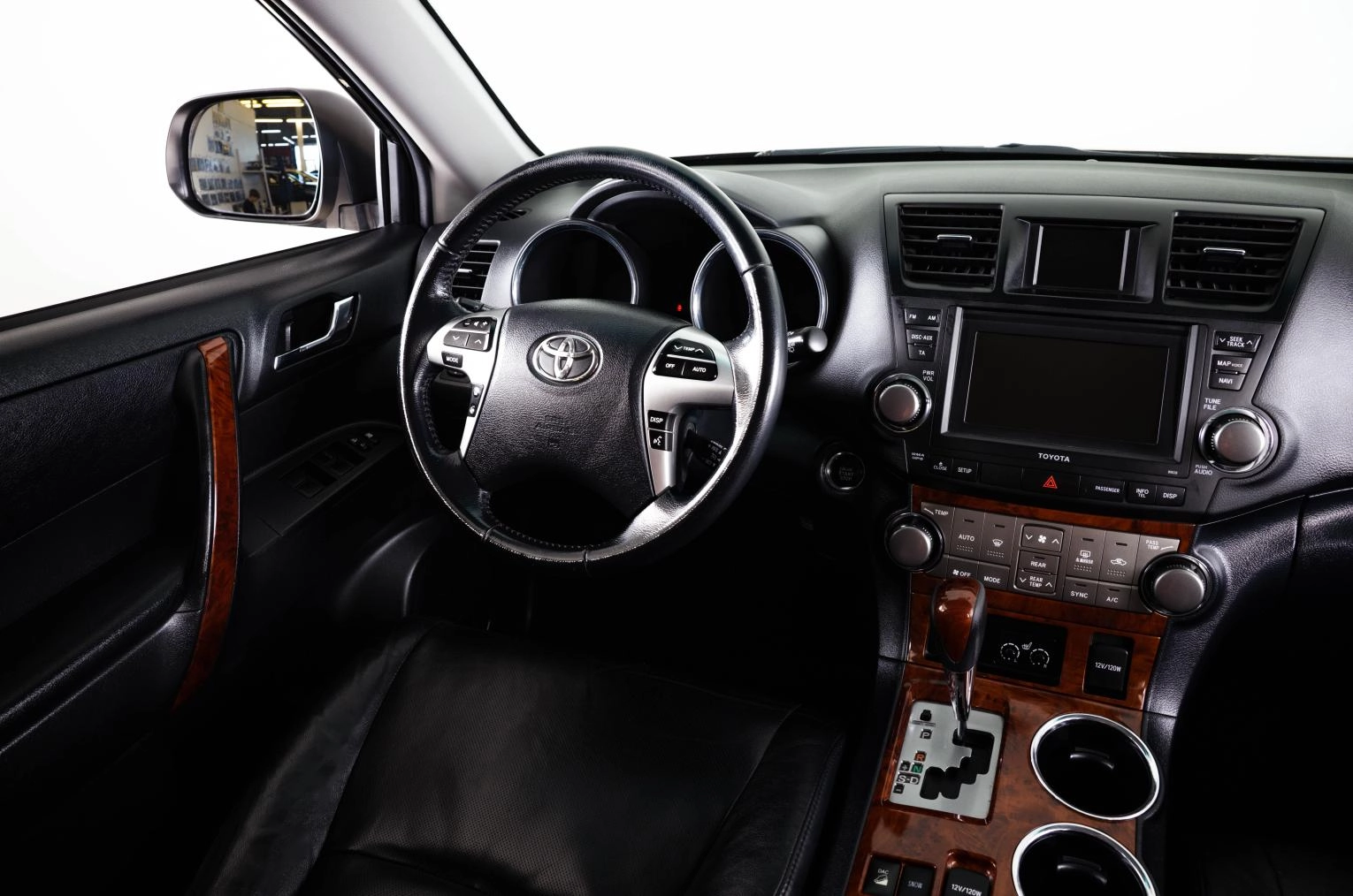 Toyota Highlander 14 из 28
