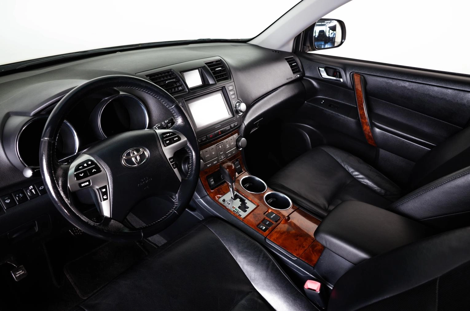 Toyota Highlander 10 из 28