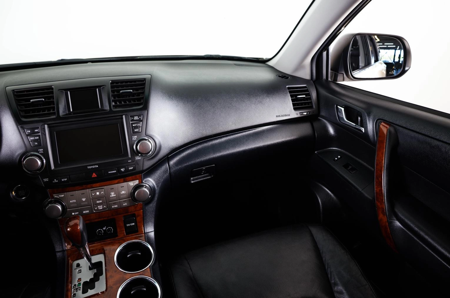 Toyota Highlander 16 из 28
