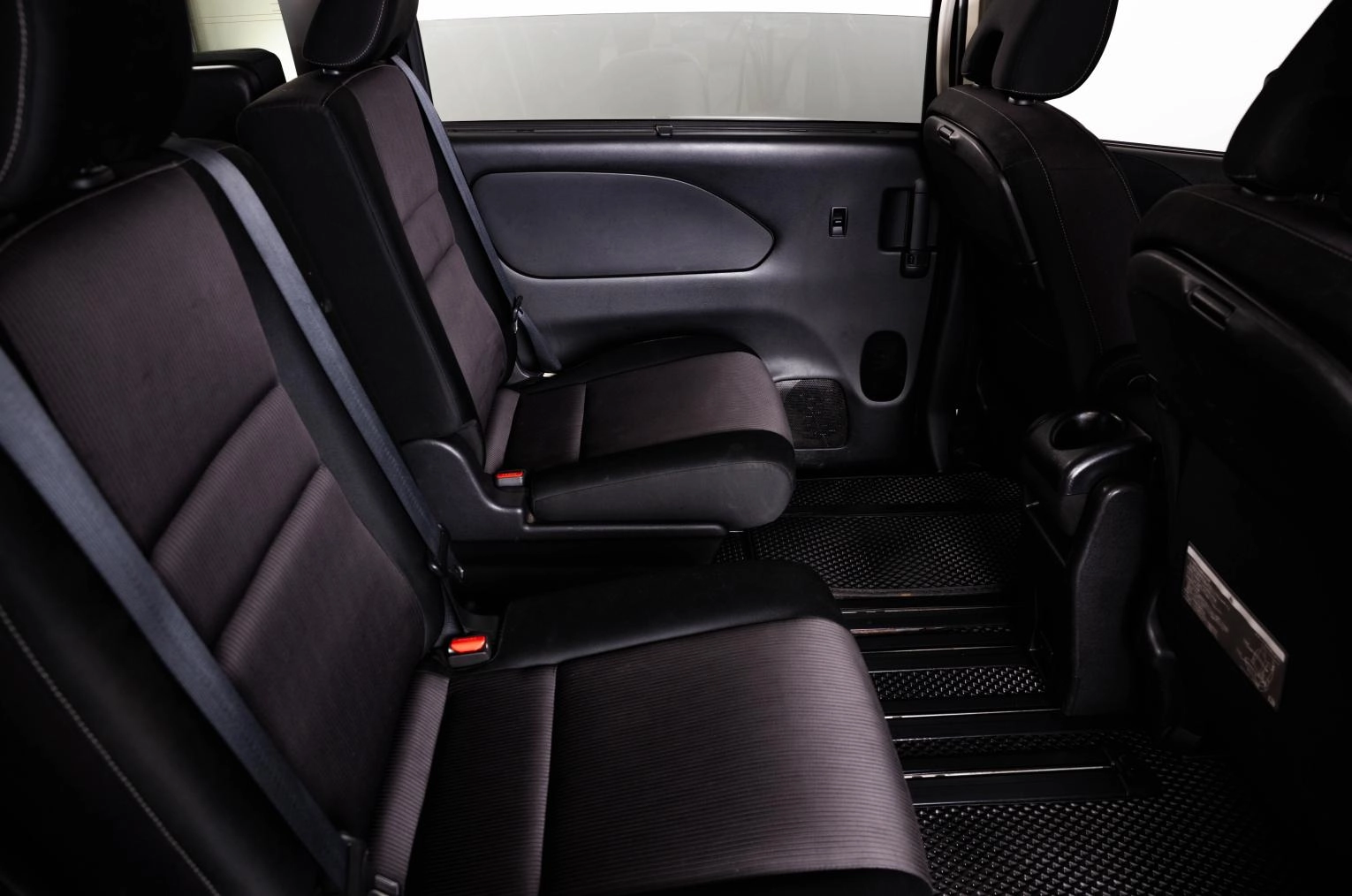 Nissan Serena 10 из 23