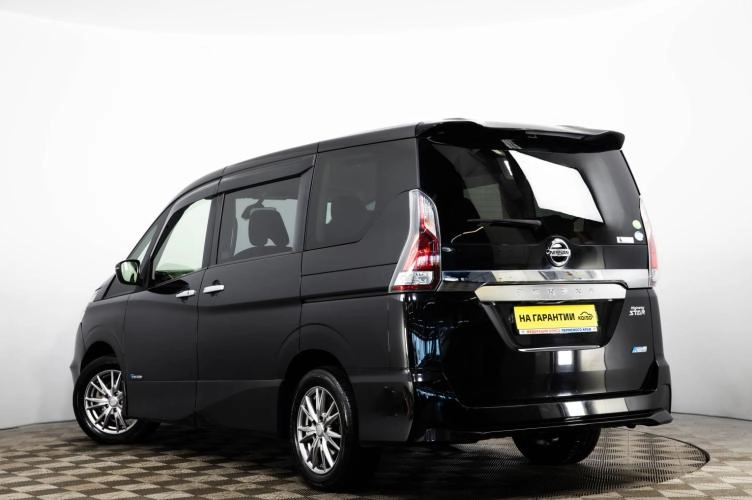 Nissan Serena 6 из 6