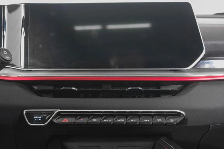 Geely Coolray 18 из 25