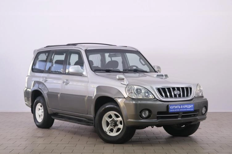 Hyundai Terracan 1 из 6
