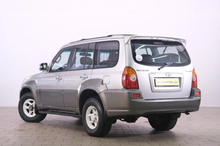 Hyundai Terracan 4 из 6