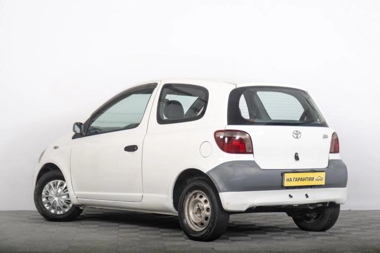 Toyota Vitz 5 из 6