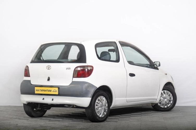 Toyota Vitz 6 из 6
