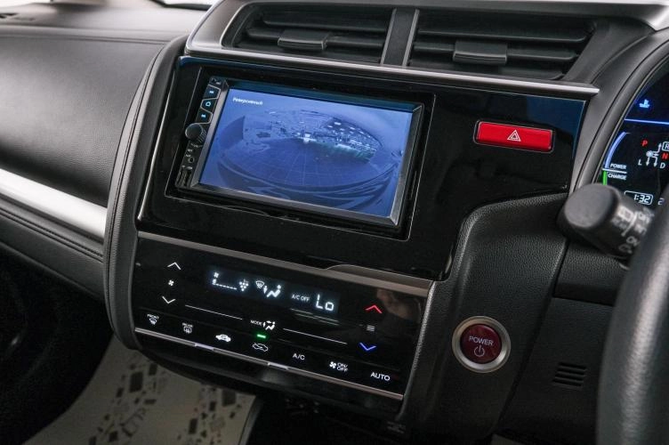 Honda Fit 15 из 21