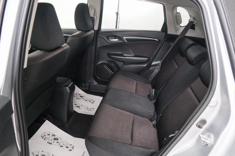 Honda Fit 19 из 21