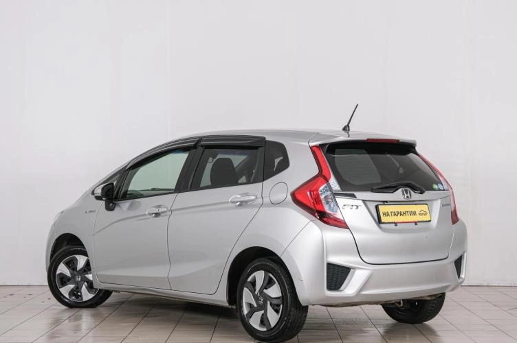 Honda Fit 4 из 6