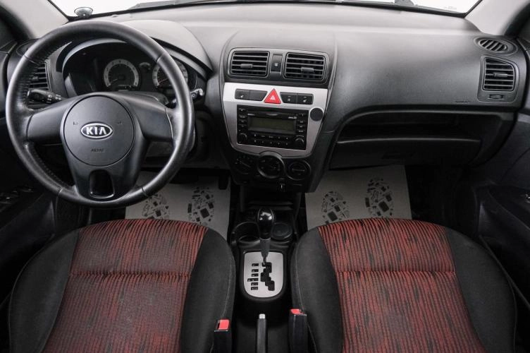 KIA Picanto 10 из 22