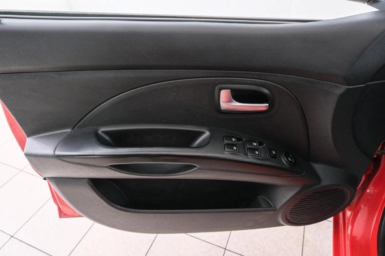 KIA Picanto 19 из 22
