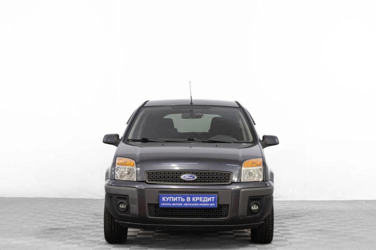 Ford Fusion 2 из 6