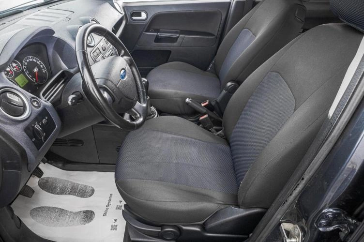 Ford Fusion 10 из 21