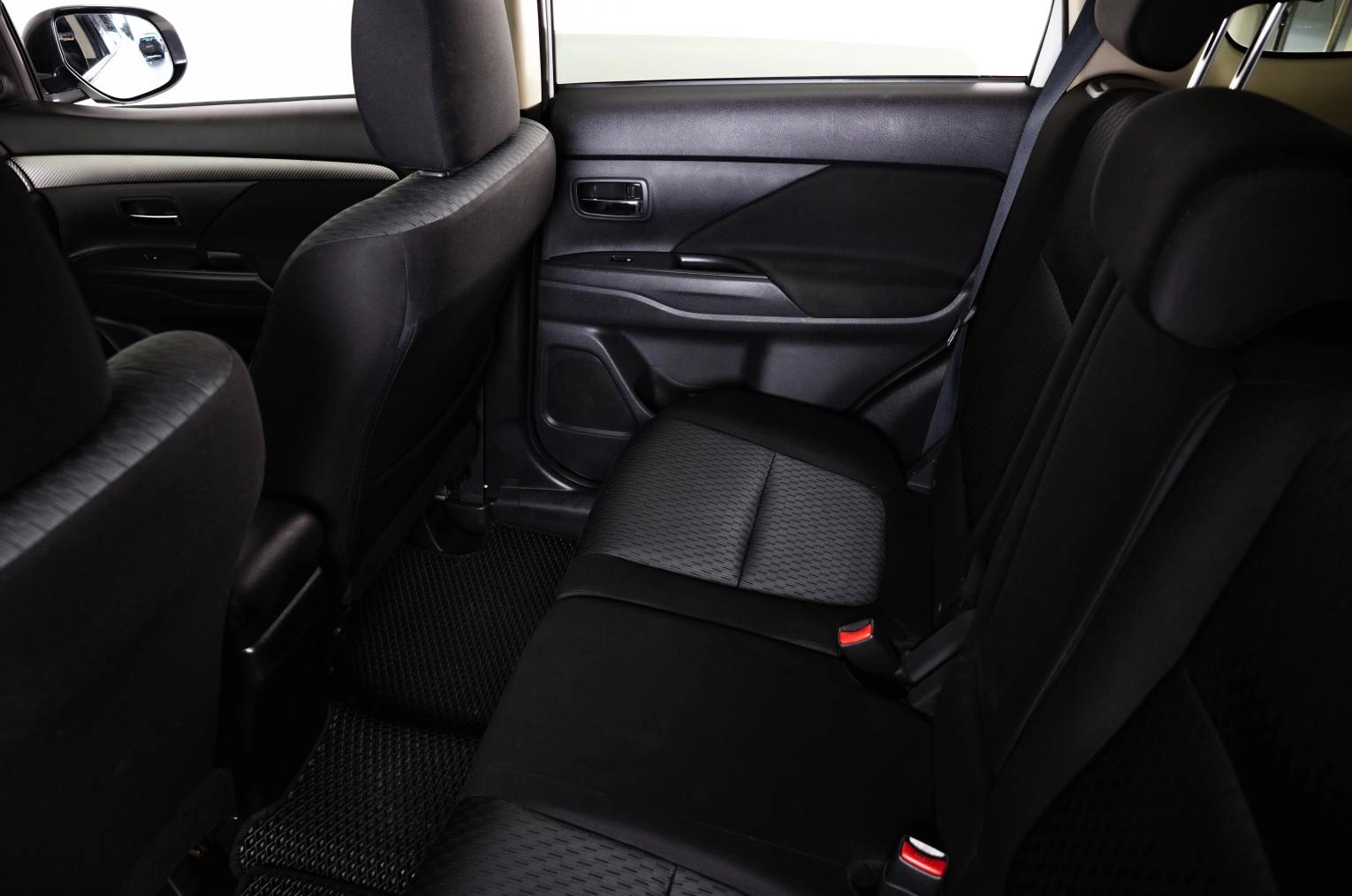 Mitsubishi Outlander 9 из 26