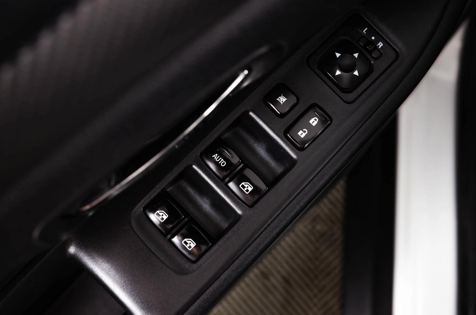 Mitsubishi Outlander 25 из 26