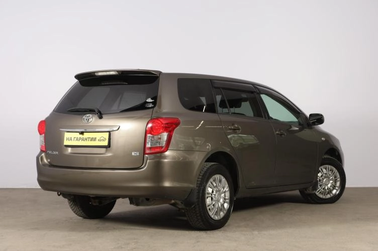 Toyota Corolla Fielder 6 из 6