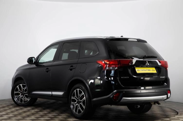 Mitsubishi Outlander 6 из 6