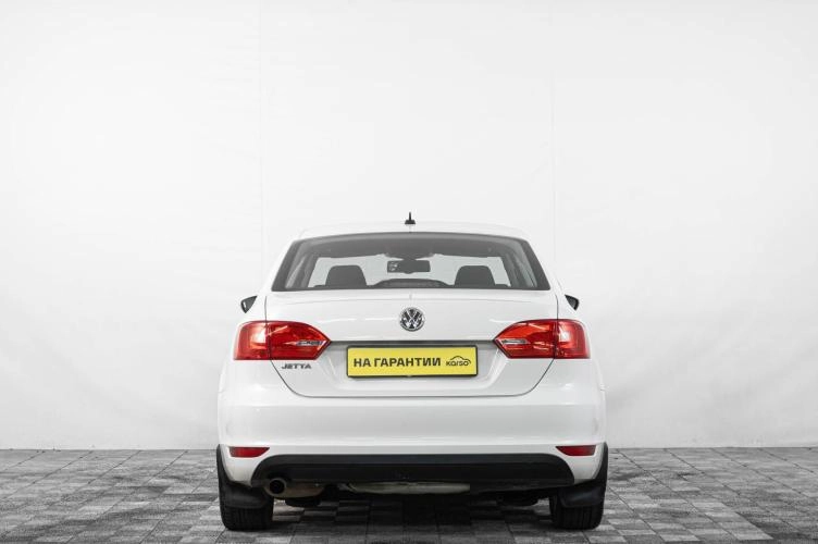 Volkswagen Jetta 5 из 6