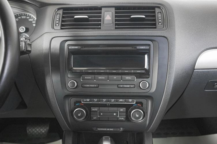 Volkswagen Jetta 16 из 20