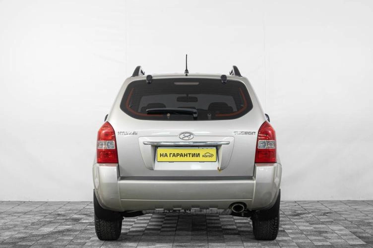 Hyundai Tucson 5 из 6