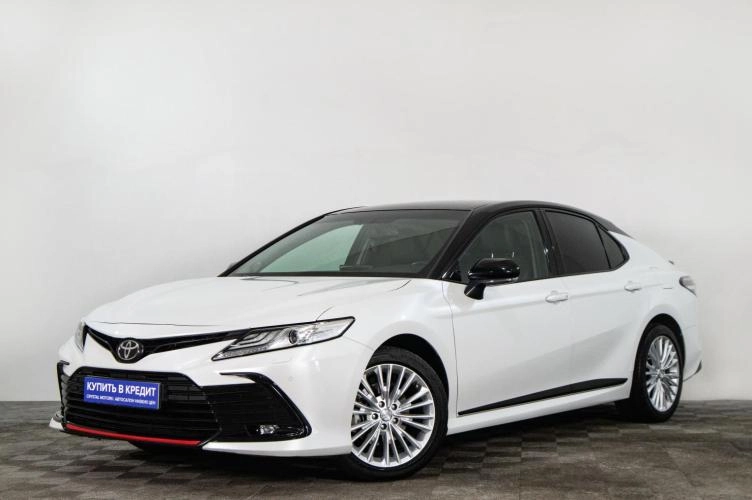 Toyota Camry 3 из 6