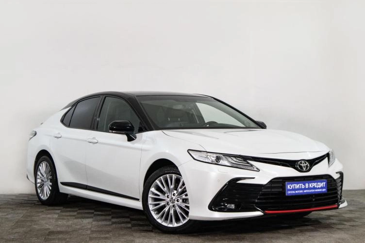 Toyota Camry 1 из 6