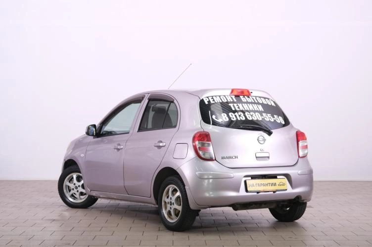 Nissan March 4 из 6