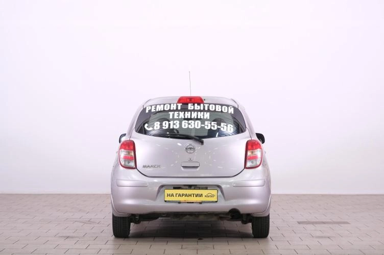 Nissan March 5 из 6