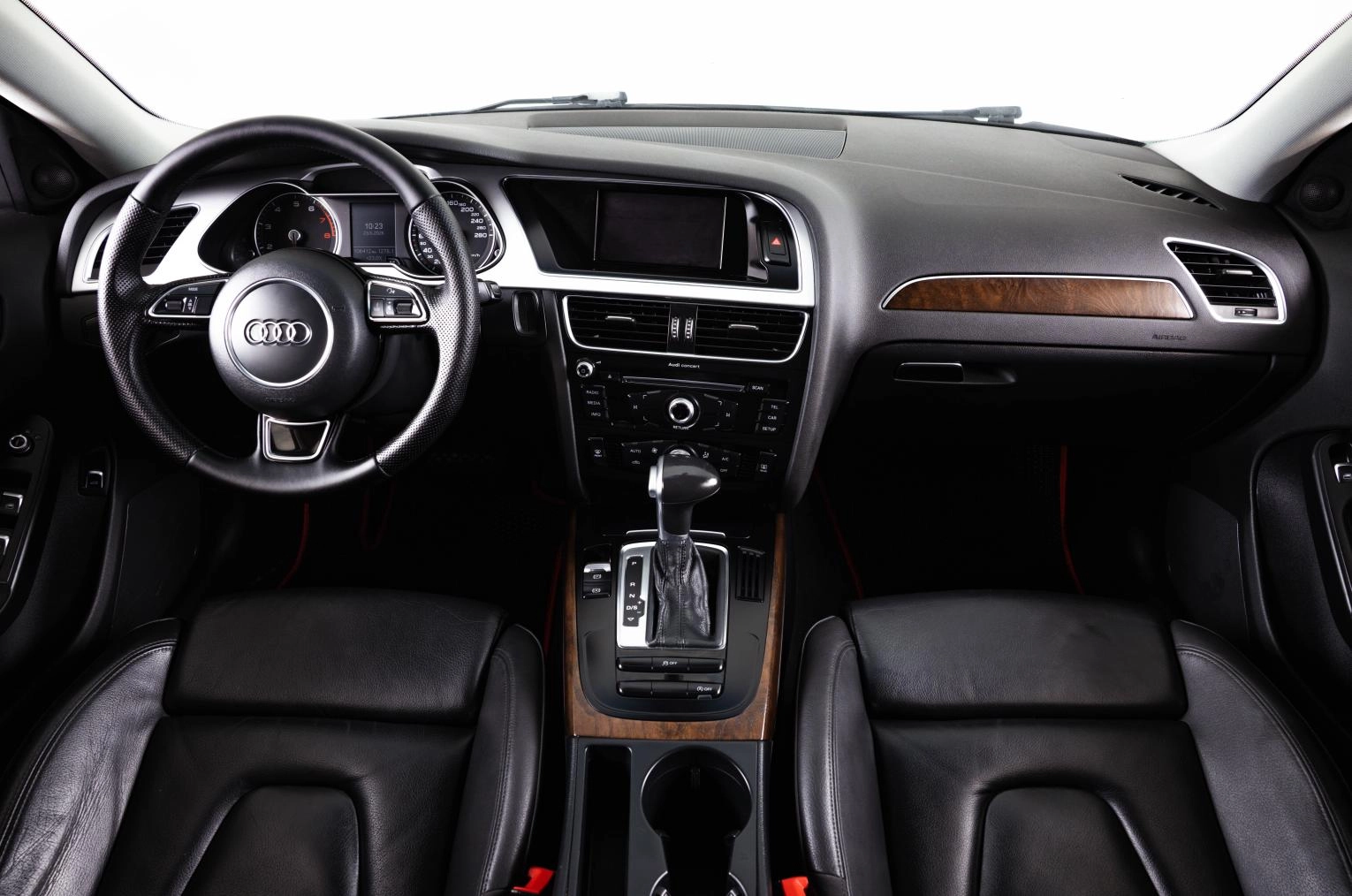 Audi A4 14 из 26