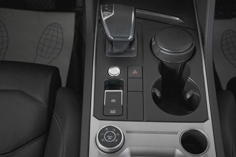 Volkswagen Touareg 19 из 23