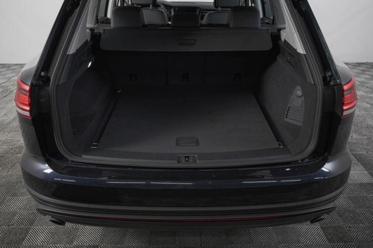 Volkswagen Touareg 7 из 23