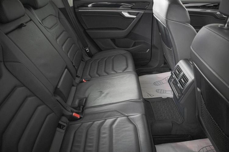 Volkswagen Touareg 10 из 23