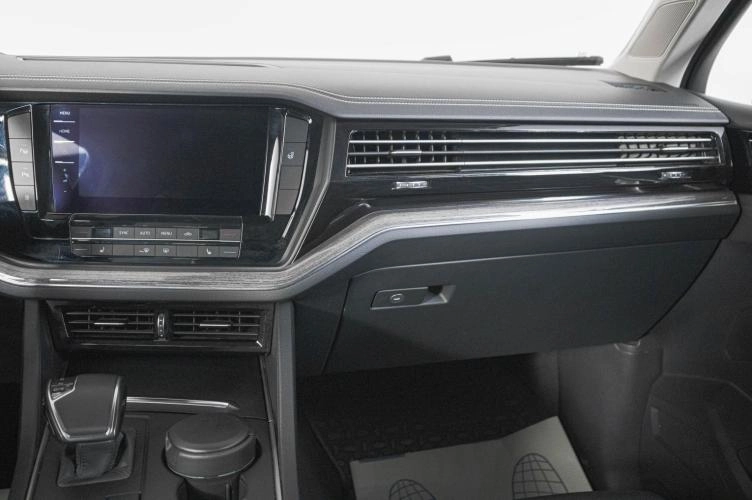 Volkswagen Touareg 14 из 23