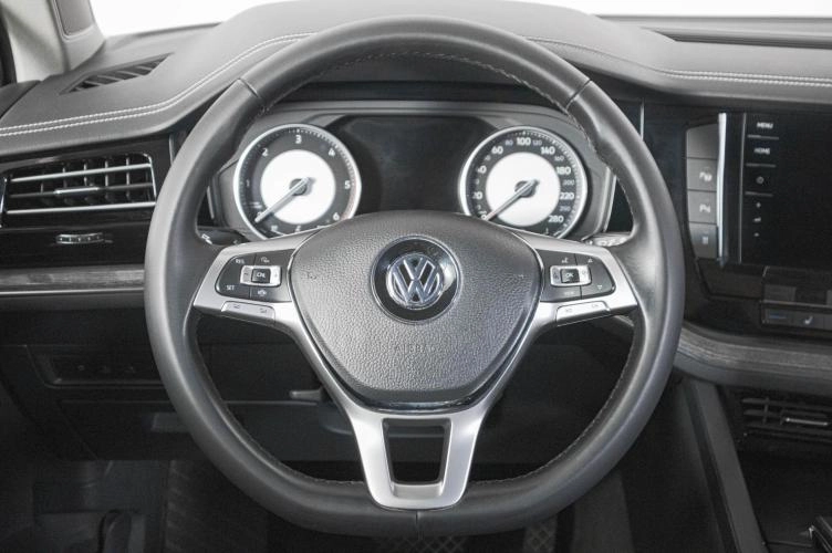 Volkswagen Touareg 15 из 23