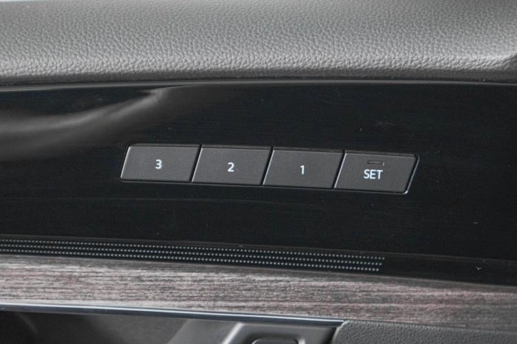 Volkswagen Touareg 20 из 23