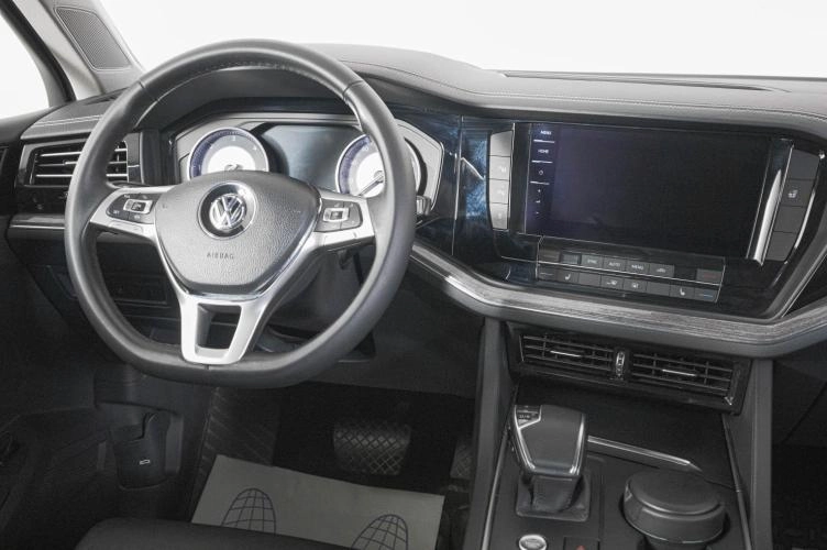 Volkswagen Touareg 12 из 23