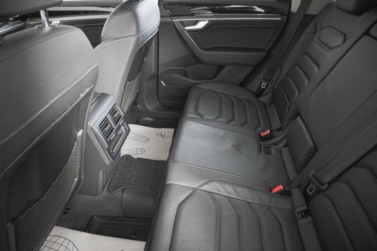 Volkswagen Touareg 9 из 23