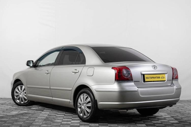 Toyota Avensis 4 из 6