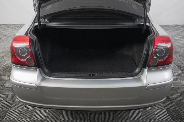 Toyota Avensis 7 из 20