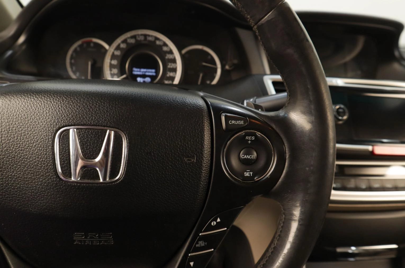 Honda Accord 12 из 18